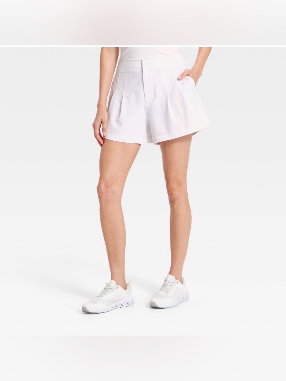 NWT All in Motion Women's Woven High-Rise Pleated Golf Shorts M, White